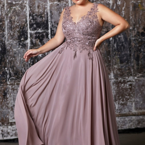 mauve dress plus size